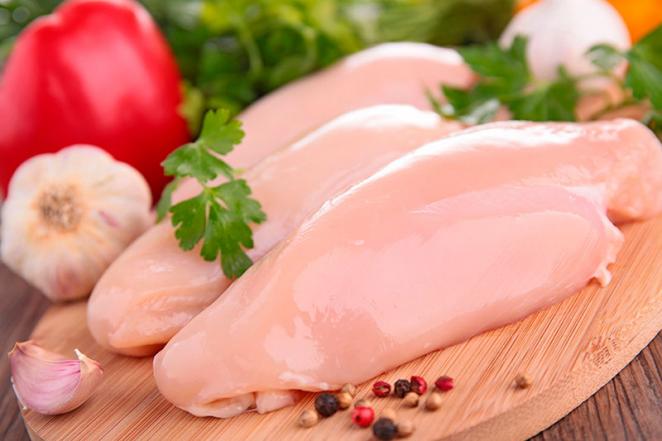 Pechuga de pollo: Propiedades nutricionales, calorías, grasas...