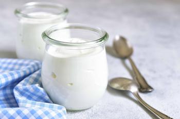 propiedades nutricionales del alimento Yogur natural entero